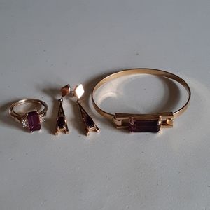 Vintage Avon Plaza IV 3 Piece Statement Set